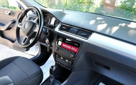 Skoda Rapid I, 2015 год, 995 000 рублей, 12 фотография