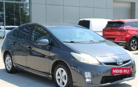 Toyota Prius, 2010 год, 1 069 000 рублей, 2 фотография