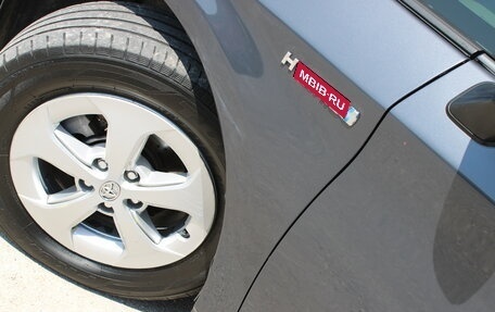 Toyota Prius, 2010 год, 1 069 000 рублей, 29 фотография