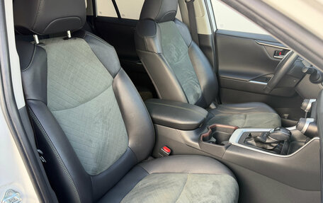 Toyota RAV4, 2022 год, 3 299 000 рублей, 12 фотография