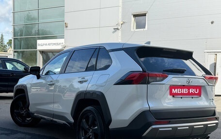 Toyota RAV4, 2022 год, 3 299 000 рублей, 6 фотография