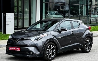 Toyota C-HR I рестайлинг, 2017 год, 1 800 000 рублей, 1 фотография