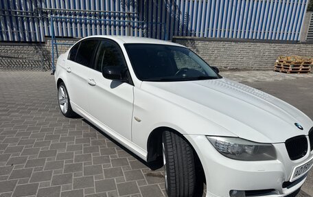 BMW 3 серия, 2011 год, 1 350 000 рублей, 2 фотография