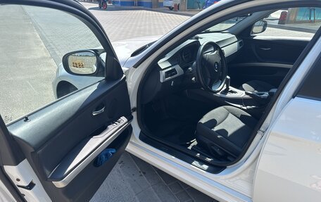 BMW 3 серия, 2011 год, 1 350 000 рублей, 8 фотография