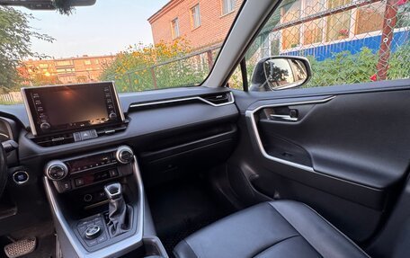 Toyota RAV4, 2020 год, 3 150 000 рублей, 5 фотография