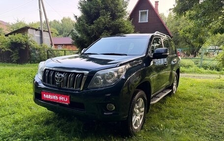 Toyota Land Cruiser Prado 150 рестайлинг 2, 2013 год, 2 850 000 рублей, 1 фотография