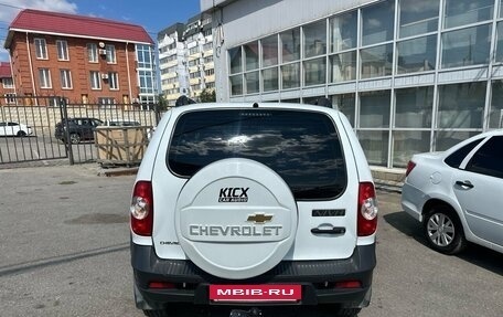 Chevrolet Niva I рестайлинг, 2016 год, 760 000 рублей, 4 фотография