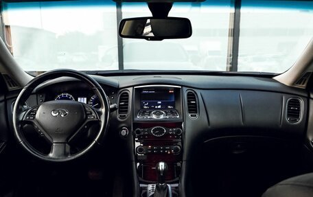 Infiniti QX50 I рестайлинг, 2015 год, 2 070 000 рублей, 19 фотография