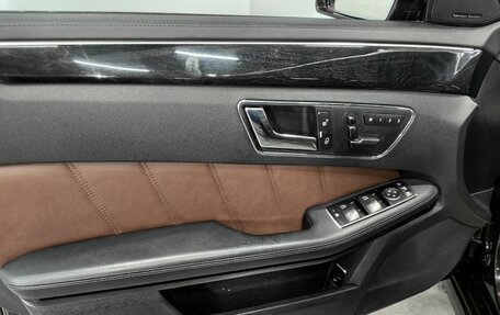 Mercedes-Benz E-Класс, 2010 год, 1 420 000 рублей, 28 фотография