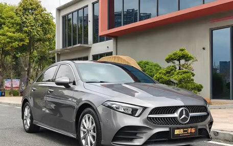 Mercedes-Benz A-Класс, 2022 год, 1 830 300 рублей, 3 фотография