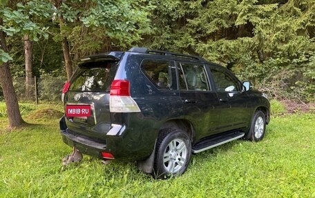 Toyota Land Cruiser Prado 150 рестайлинг 2, 2013 год, 2 850 000 рублей, 4 фотография