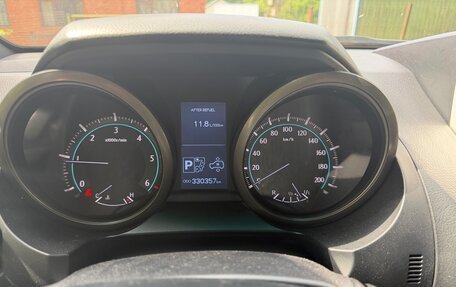 Toyota Land Cruiser Prado 150 рестайлинг 2, 2013 год, 2 850 000 рублей, 14 фотография
