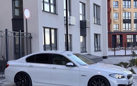 BMW 5 серия, 2013 год, 1 750 000 рублей, 2 фотография