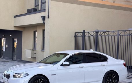 BMW 5 серия, 2013 год, 1 750 000 рублей, 4 фотография