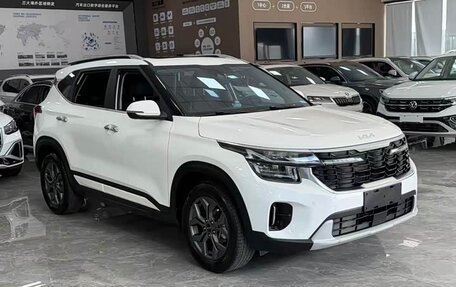 KIA Seltos I, 2023 год, 1 900 007 рублей, 3 фотография