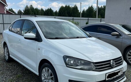 Volkswagen Polo VI (EU Market), 2016 год, 1 070 000 рублей, 3 фотография