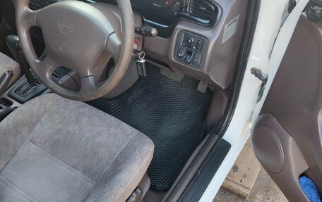 Nissan Bluebird XI, 2001 год, 400 000 рублей, 32 фотография