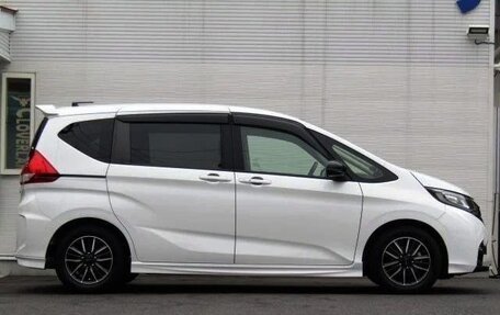 Honda Freed II, 2019 год, 1 300 000 рублей, 4 фотография