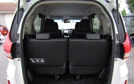 Honda Freed II, 2019 год, 1 300 000 рублей, 17 фотография
