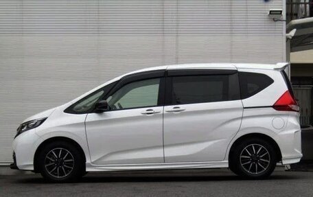 Honda Freed II, 2019 год, 1 300 000 рублей, 7 фотография