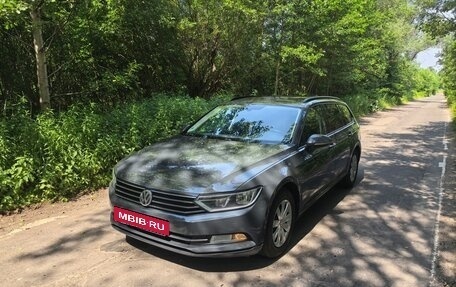 Volkswagen Passat B8 рестайлинг, 2017 год, 1 670 000 рублей, 9 фотография