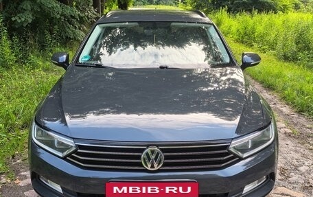 Volkswagen Passat B8 рестайлинг, 2017 год, 1 670 000 рублей, 4 фотография