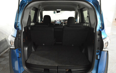 Toyota Sienta II, 2019 год, 1 675 000 рублей, 6 фотография