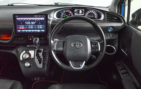 Toyota Sienta II, 2019 год, 1 675 000 рублей, 17 фотография