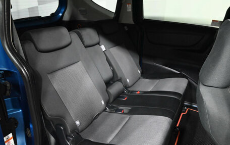 Toyota Sienta II, 2019 год, 1 675 000 рублей, 16 фотография