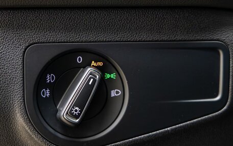 Volkswagen Tiguan II, 2019 год, 2 128 000 рублей, 16 фотография