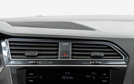 Volkswagen Tiguan II, 2019 год, 2 128 000 рублей, 23 фотография
