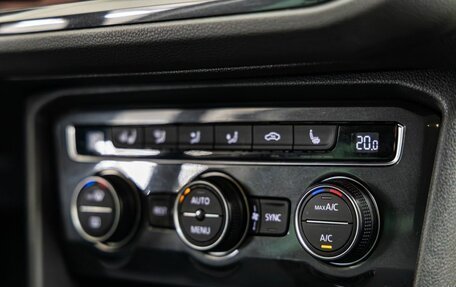 Volkswagen Tiguan II, 2019 год, 2 128 000 рублей, 33 фотография