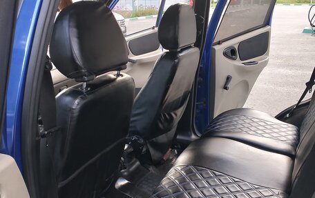 Chevrolet Niva I рестайлинг, 2006 год, 220 000 рублей, 3 фотография
