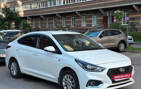 Hyundai Solaris II рестайлинг, 2018 год, 1 290 000 рублей, 7 фотография