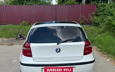 BMW 1 серия, 2008 год, 720 000 рублей, 2 фотография
