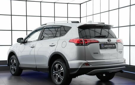 Toyota RAV4, 2017 год, 2 850 000 рублей, 6 фотография