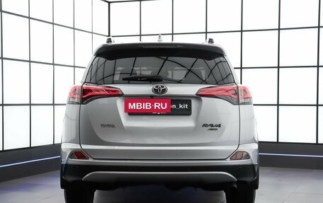 Toyota RAV4, 2017 год, 2 850 000 рублей, 5 фотография