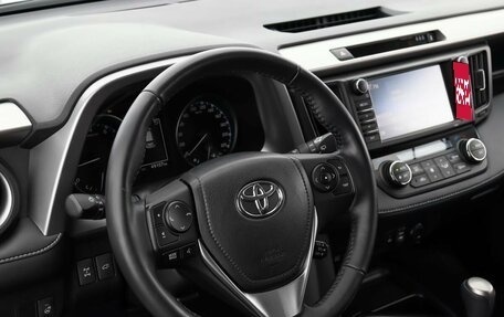 Toyota RAV4, 2017 год, 2 850 000 рублей, 8 фотография