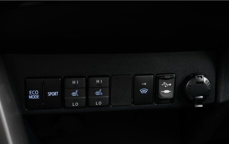 Toyota RAV4, 2017 год, 2 850 000 рублей, 18 фотография
