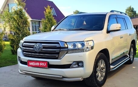 Toyota Land Cruiser 200, 2015 год, 5 800 000 рублей, 1 фотография