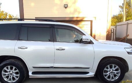 Toyota Land Cruiser 200, 2015 год, 5 800 000 рублей, 2 фотография