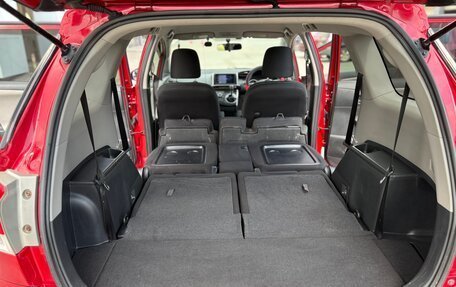 Toyota Wish II, 2009 год, 1 100 000 рублей, 10 фотография