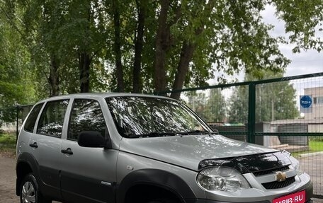 Chevrolet Niva I рестайлинг, 2011 год, 465 000 рублей, 1 фотография