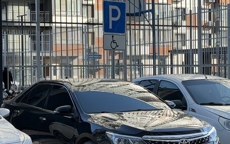 Toyota Camry, 2015 год, 1 720 000 рублей, 4 фотография