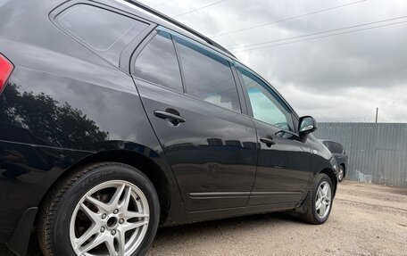 KIA Carens III (RP), 2010 год, 890 000 рублей, 7 фотография
