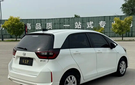 Honda Fit, 2022 год, 1 390 000 рублей, 5 фотография