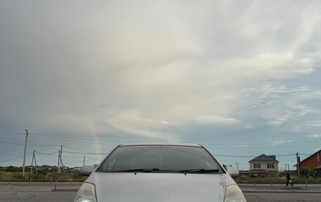 Toyota Prius, 2004 год, 500 000 рублей, 3 фотография