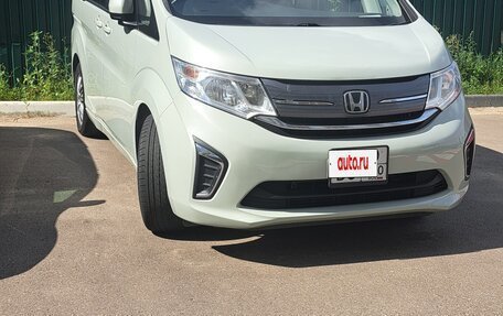 Honda Stepwgn IV, 2016 год, 1 600 000 рублей, 2 фотография