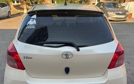 Toyota Vitz, 2005 год, 600 000 рублей, 4 фотография