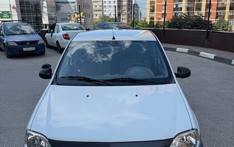 Renault Logan I, 2013 год, 330 000 рублей, 2 фотография